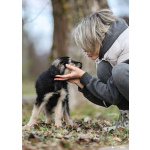 Малышка Юста ищет своих добрых людей.