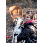 Сия - миниатюрная девочка с глазами из разных миров